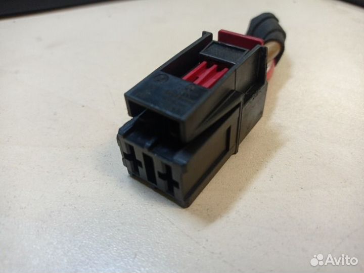 Разъем электрический Volkswagen Polo cwvb (1600CC