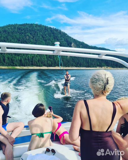 Аренда катера, прогулки по Красноярскому морю