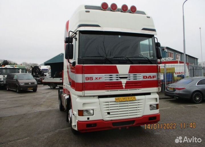 Pазбираем грузовик DAF 95XF 1997-2002