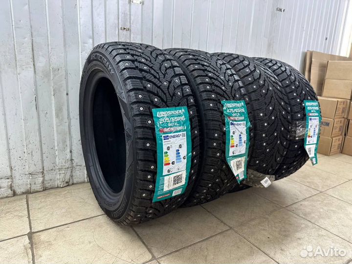 Landspider Arctictraxx 255/45 R19