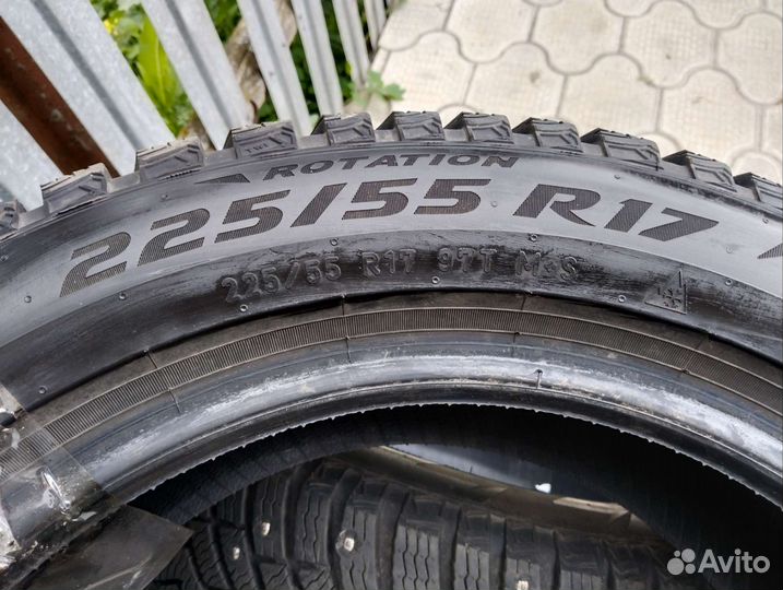 Pirelli Ice Zero 2 225/55 R17 97T