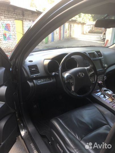 Toyota Highlander 3.5 AT, 2011, 255 000 км