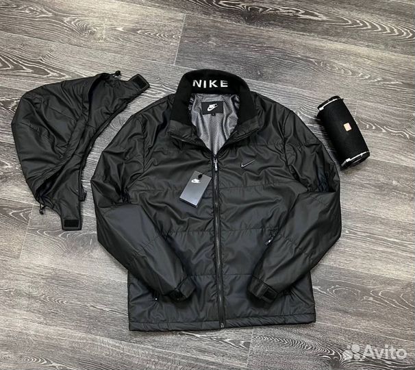 Демисезонные куртки Nike комфортные