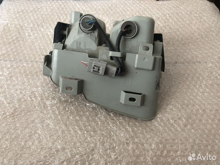 Правый дхо prius