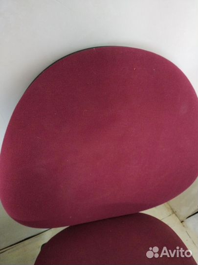 Офисное кресло