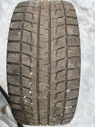 Bridgestone Blizzak RFT 255/55 R18