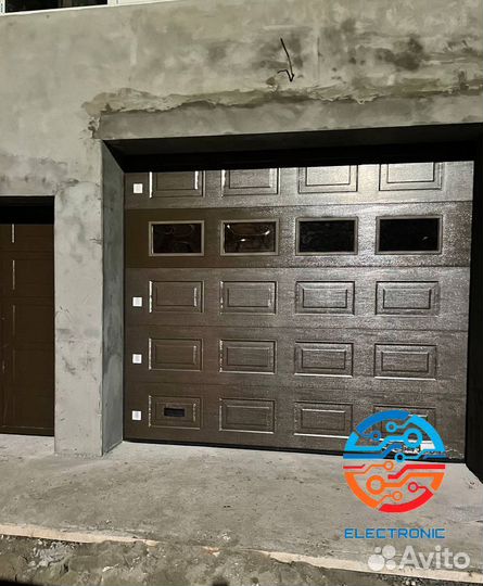 Секционные ворота