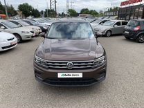 Volkswagen Tiguan 2.0 AMT, 2018, 126 000 км, с пробегом, цена 2 399 000 руб.