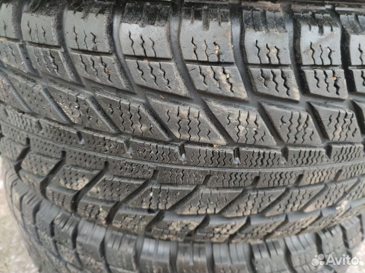 Toyo Observe GP4 265/70 R16