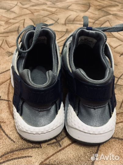 Кроссовки nike huarache оригинал 35 - 35,5 размер