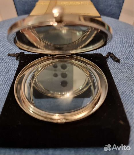 Зеркальце карманное