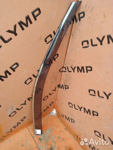 Ветровик передний правый Toyota Camry AVV50