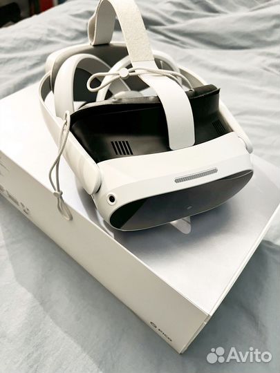 Шлем vr pico 4 128gb