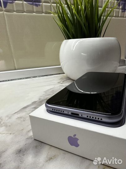 iPhone 11, 128 ГБ