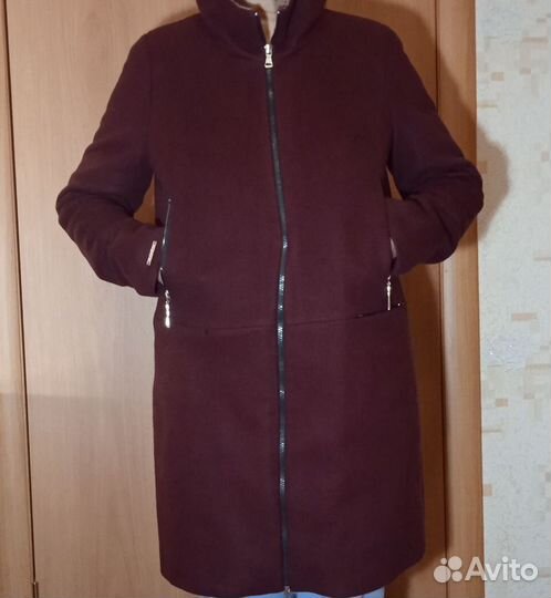 Пальто женское демисезонное с капюшоном 48 размер