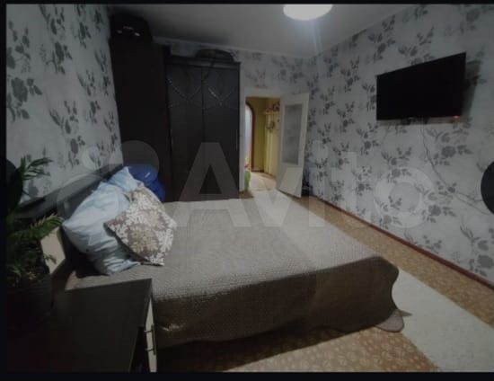 4-к. квартира, 92 м², 8/9 эт.