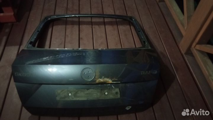 Крышка багажника Шкода rapid 2014