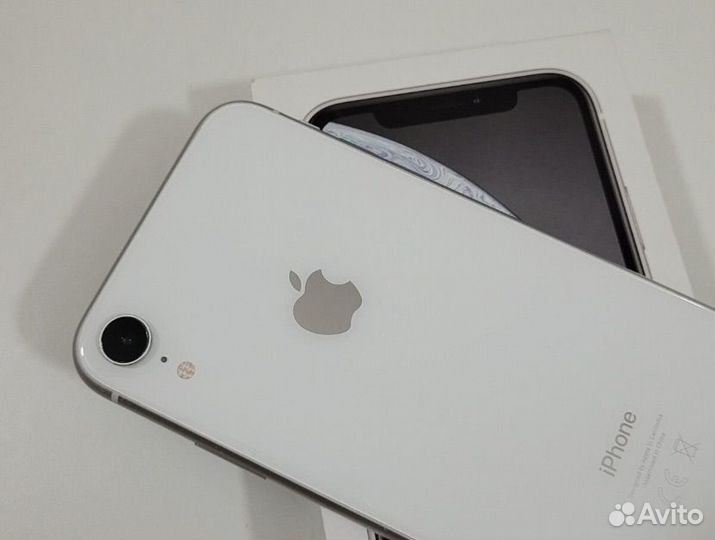iPhone Xr, 64 ГБ
