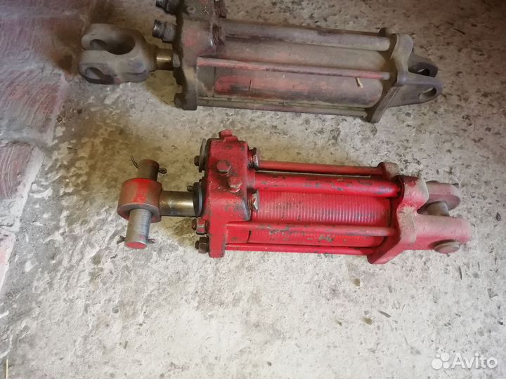 Гидроцилиндры навесного для трактора юмз, т25