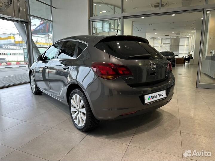 Opel Astra 1.6 МТ, 2011, 176 000 км