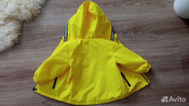 Курточка демисезонная