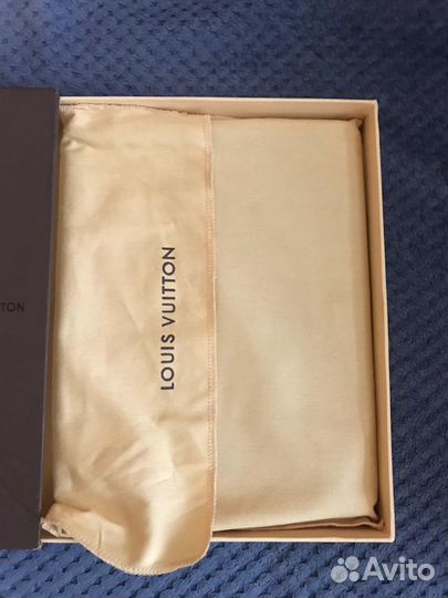 Чехол Louis Vuitton original для планшета Apple