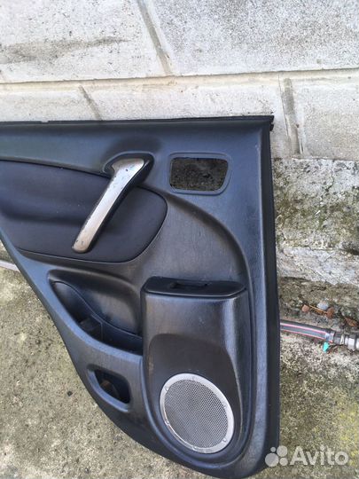 Toyota rav 4 2004 обшивка задняя левая