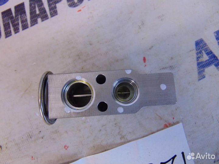 Клапан кондиционера для Nissan Tiida 1 2004-2014г