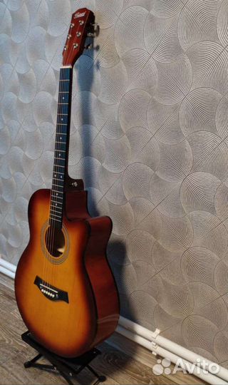 Акустическая гитара