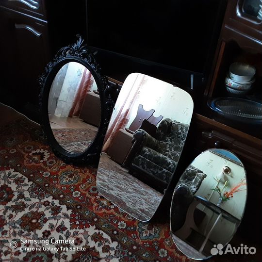 Вешалка,зеркала разных разм
