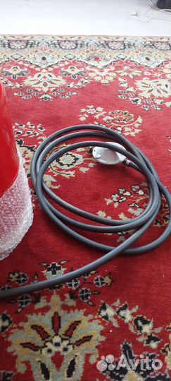 Газовый балон и шланг