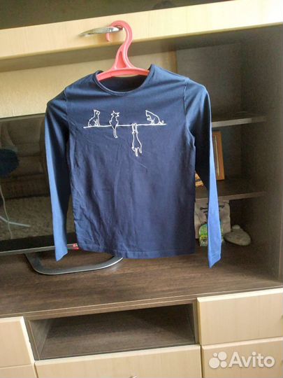 Трикотажная маечка для девочки 140 разм