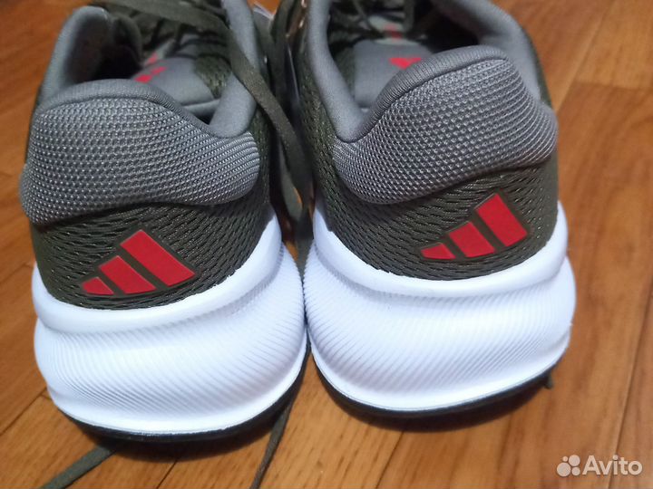 Кроссовки Adidas для бега