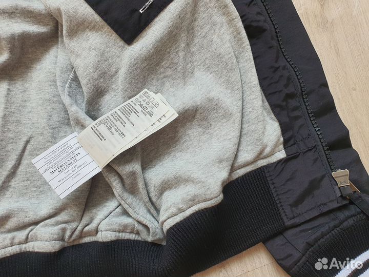 Куртка легкая Abercrombie & Fitch M