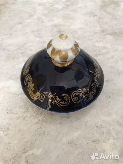 Крышка от сахарницы или маленького чайника