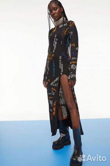 H&M studio AW2021 С текстовым принтом UK