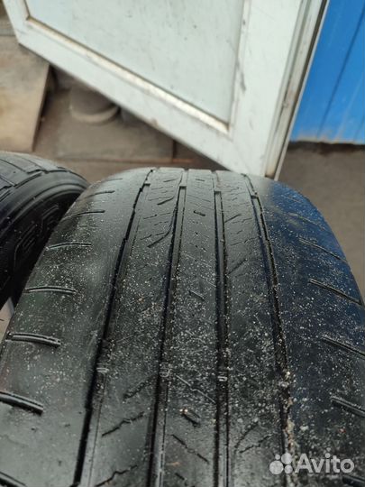 Bridgestone Dueler H/T 215/60 R17