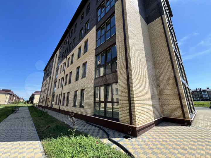 2-к. квартира, 79 м², 4/5 эт.