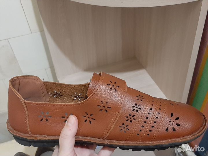 Женская обувь (сандалии лоферы, ботинки) 38 размер