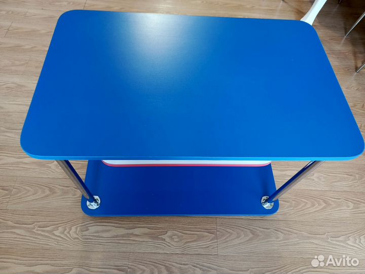 Журнальный столик на колесах бу