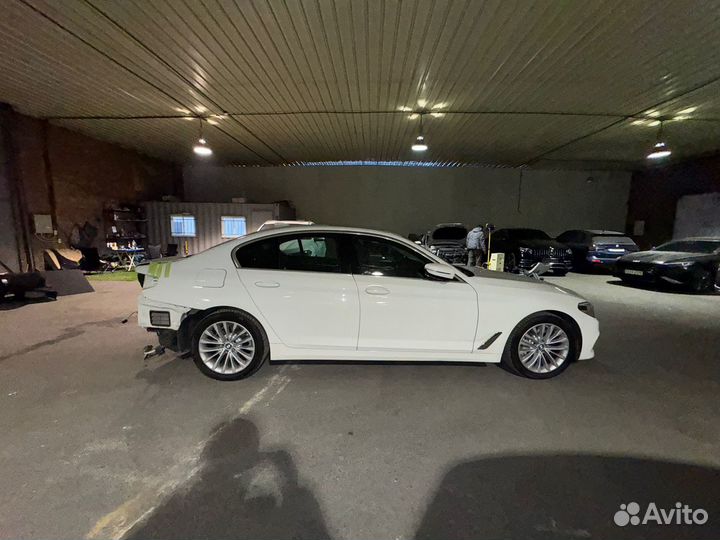 BMW 5 серия 2.0 AT, 2020, битый, 99 800 км