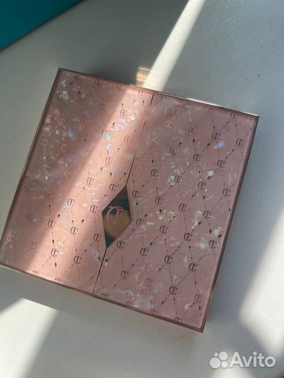 Charlotte tilbury Pillow talk палетка