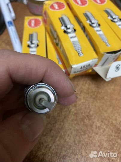 BP8H-N-10 33-816737Q свеча зажигания NGK Mercury