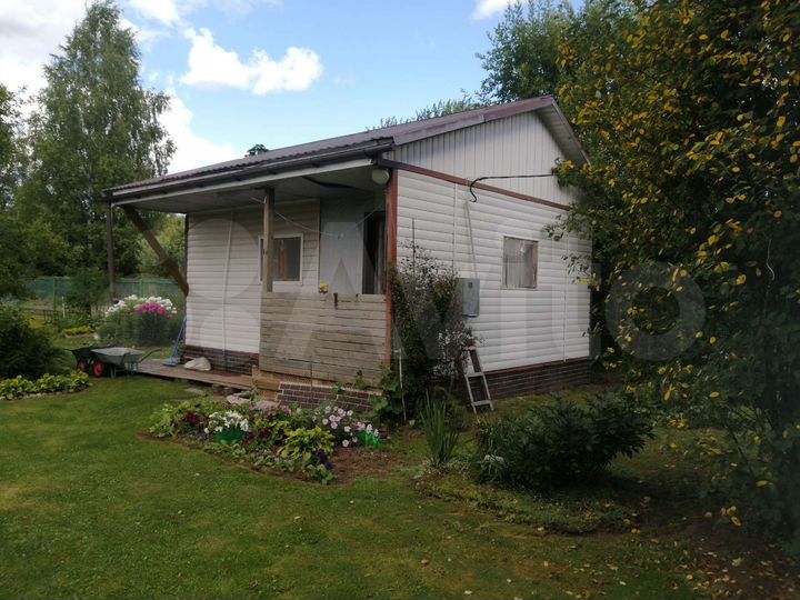 Дом 30 м² на участке 32 сот.