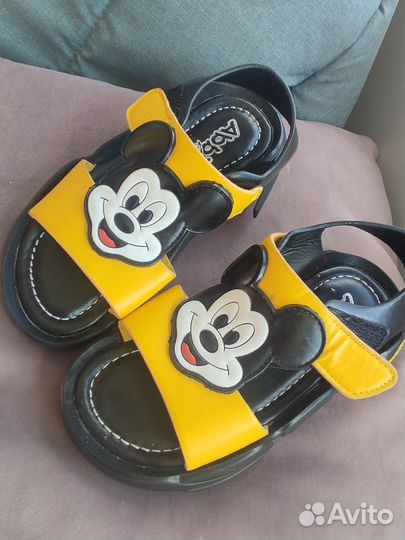 Сандали для девочек