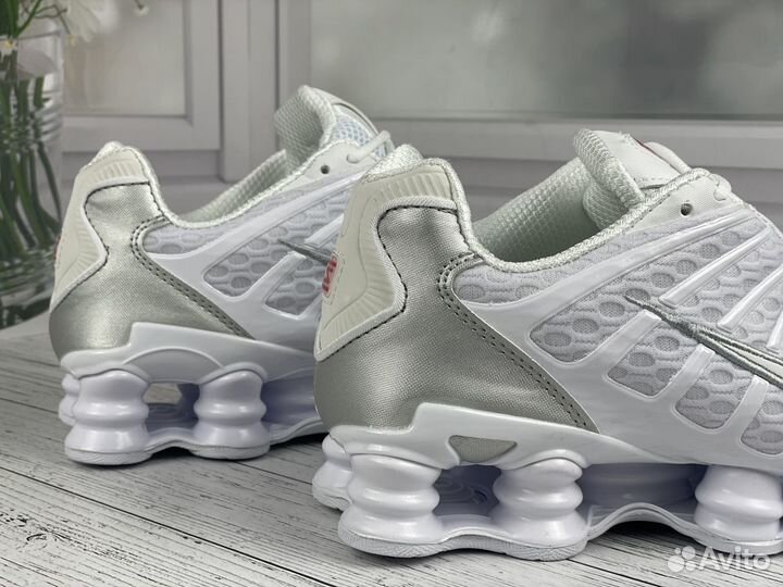 Кроссовки nike shox