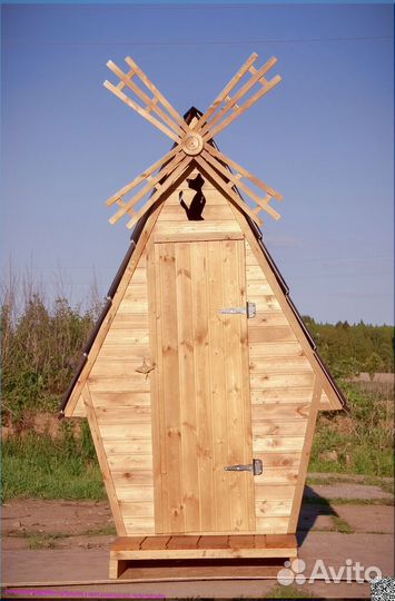 Дачный туалет деревянный