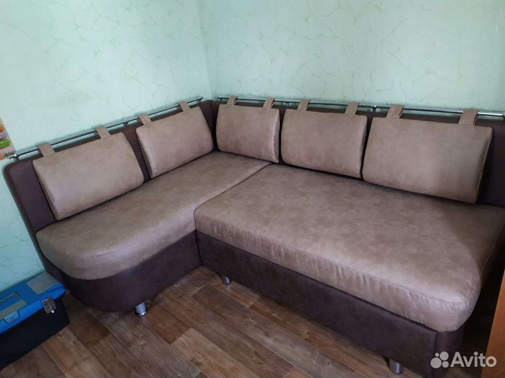 Перетяжка мягкой мебели