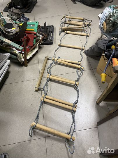 Детские качели уличные