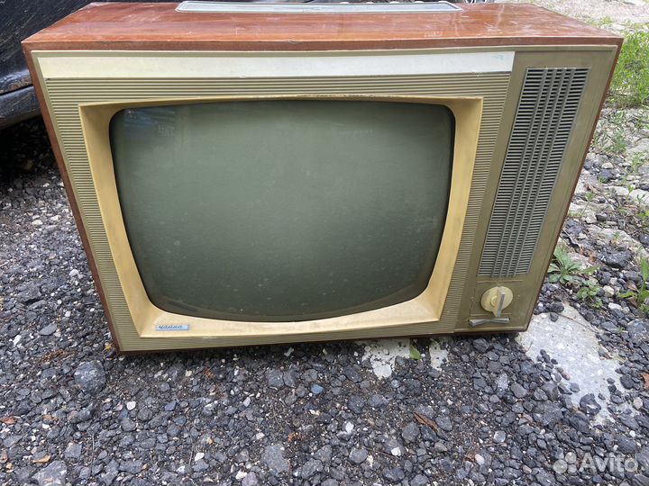 Телевизор